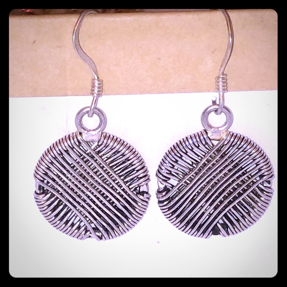❣️4/$15 Heavy Wire Wrap Dangle Earrings.